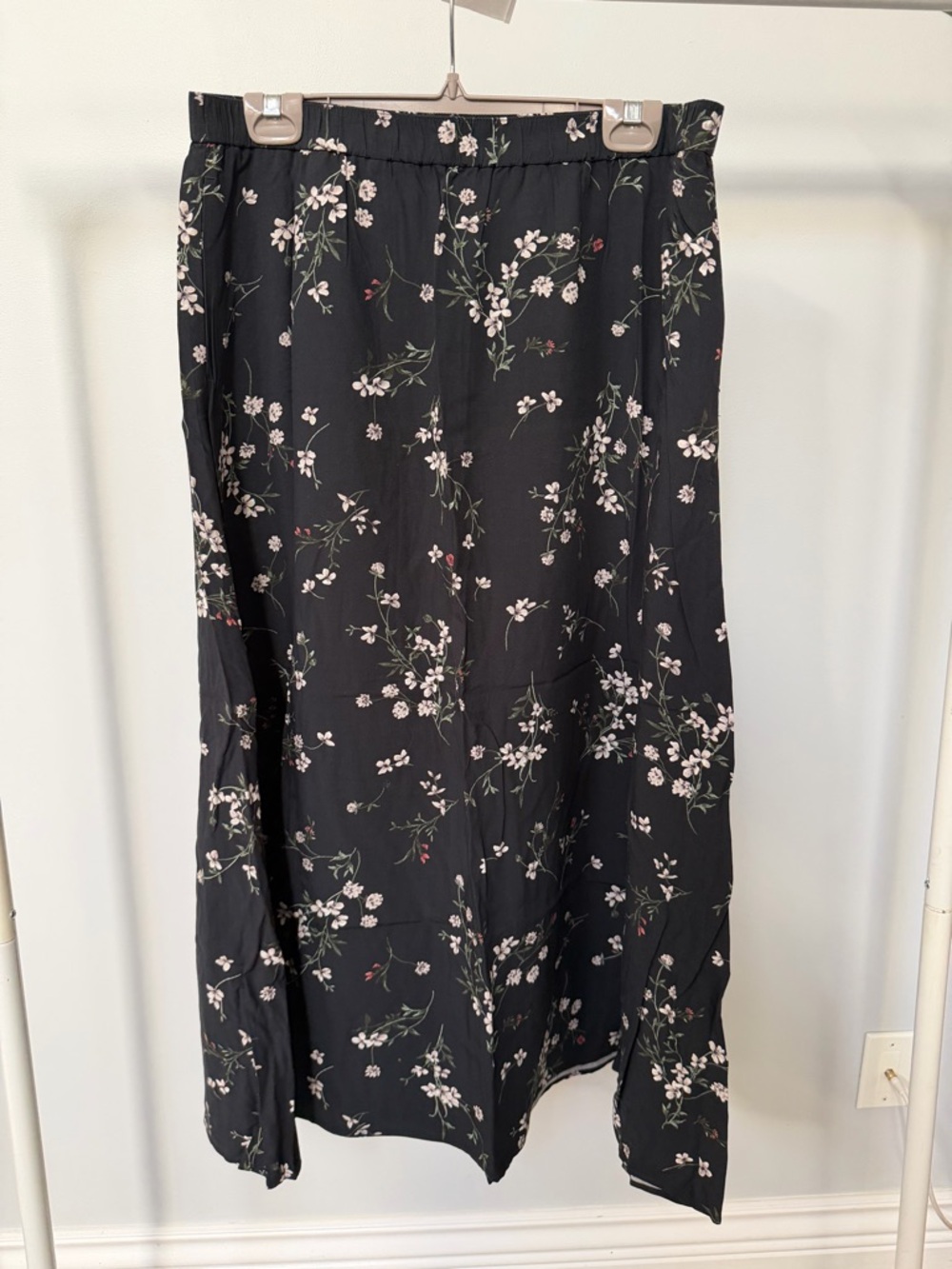 Reitmans Black Floral Midi Skirt